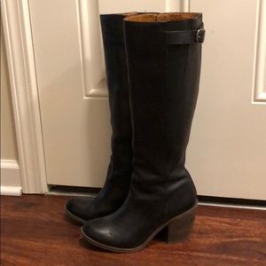 Lucky black leather boots